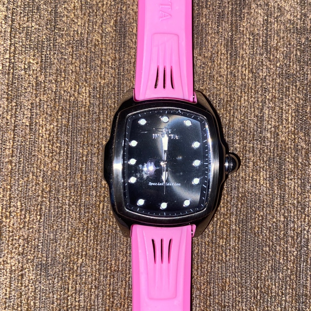 Limited Edition women’s Pink Invicta watch with Rubber wristband